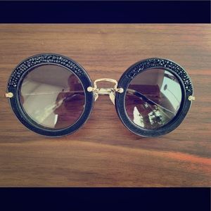 Rare Black Miu Miu round sunglasses - like new